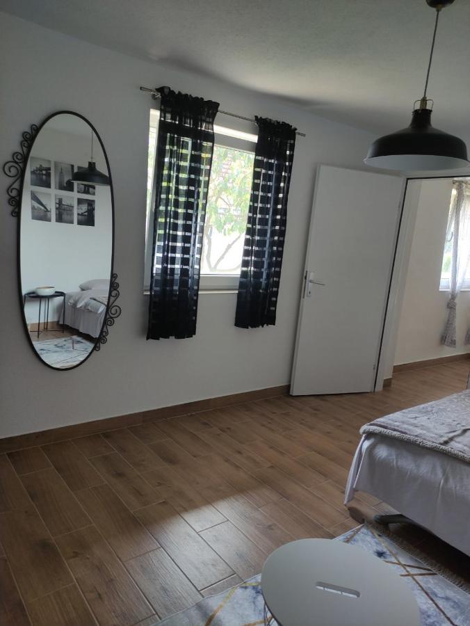 באניה לוקה Apartman Ela מראה חיצוני תמונה