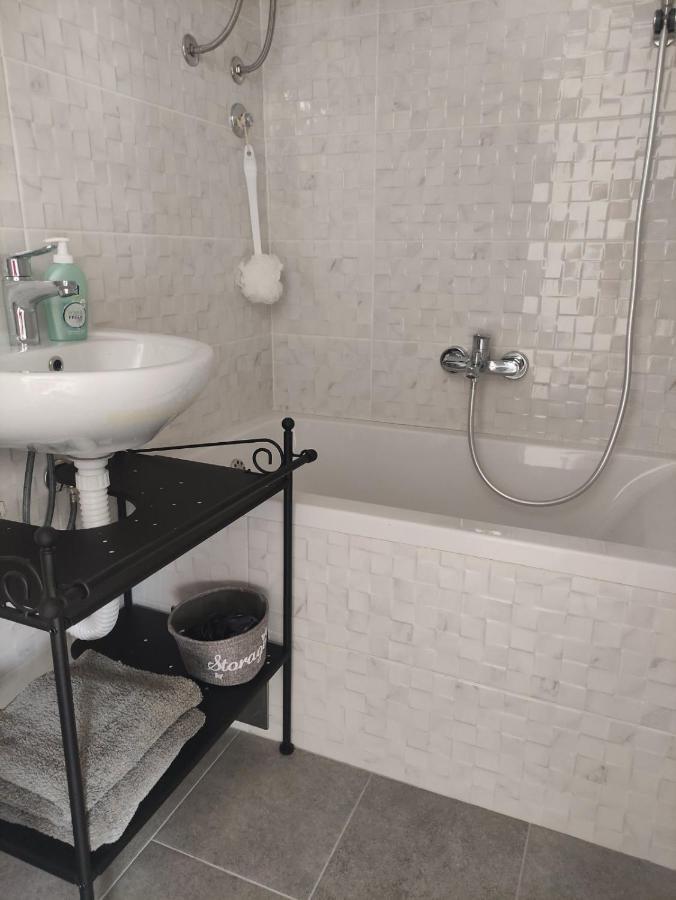 באניה לוקה Apartman Ela מראה חיצוני תמונה